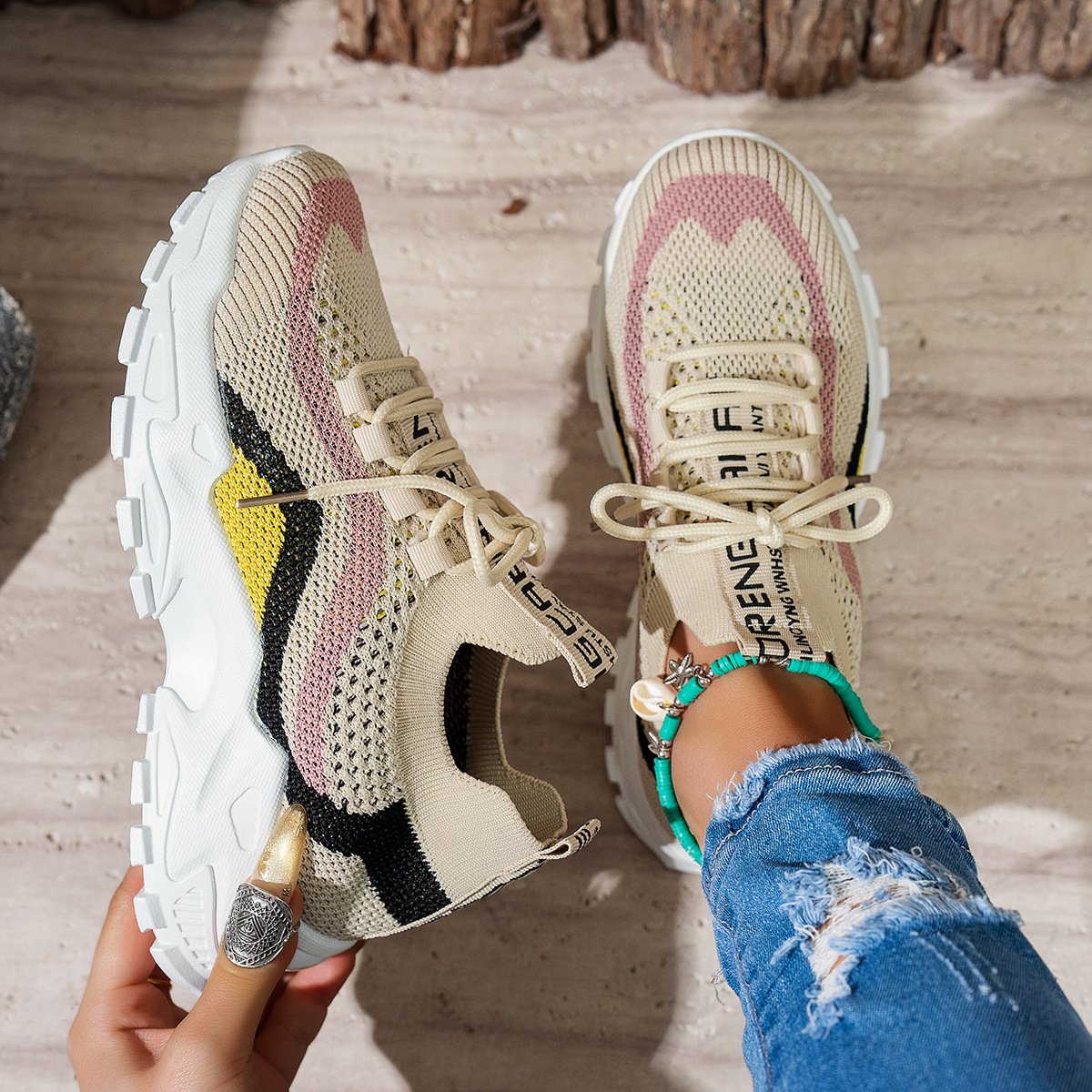 Stylish And Lightweight Soft Bottom Sports Women's Casual Shoes - Image 2