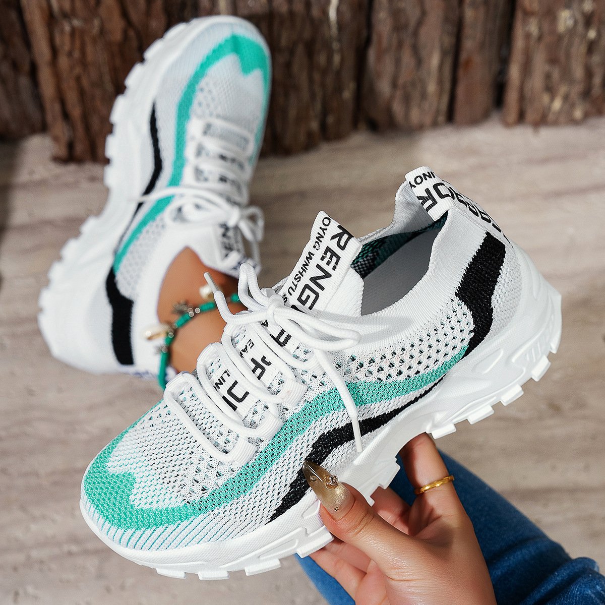 Stylish And Lightweight Soft Bottom Sports Women's Casual Shoes - Image 3